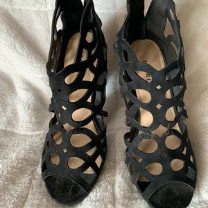 Black Platform Laser Cut Heels 10W